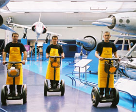 Vignette-Veuve-Clicquot-Segway-Le-Bourget-(2) Veuve-Clicquot-Segway-Le-Bourget